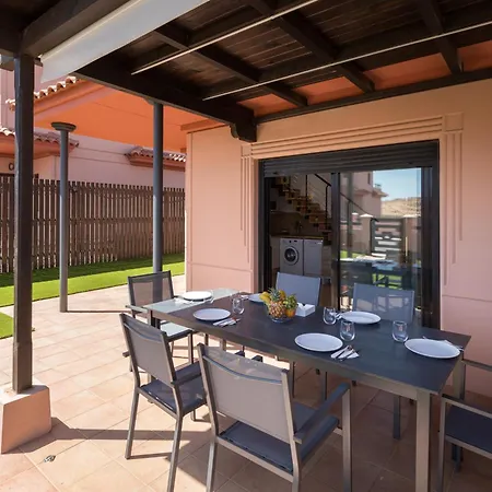 Home2book Casa Etone, Bbq, Terrace & Pool Casa vacanze
